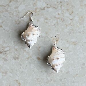 NWOT Ralph Lauren Shell Earrings